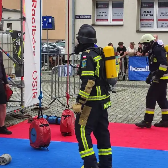 Toughest Firefighter Racibórz 2026: Strażacy z Namysłowa w czołówce i sztafecie