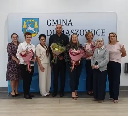 Awans zawodowy nauczycieli w Domaszowicach – uroczyste wręczenie aktów
