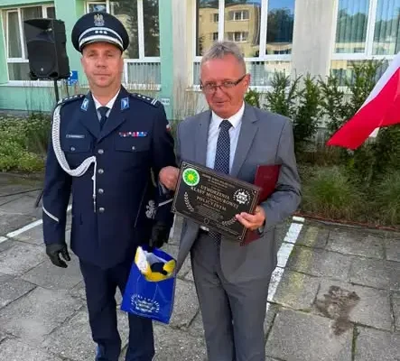 Uroczyste rozpoczęcie roku szkolnego w ZSR w Namysłowie z nową klasą mundurową