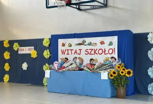 Uroczyste rozpoczęcie roku szkolnego w szkole w Pokoju
