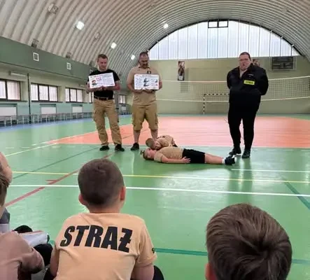 Mali ratownicy ze Świerczowa uczyli się, jak ratować życie