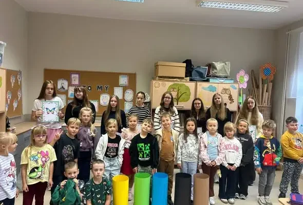 Uczniowie z Wilkowa sprzątali świat pod hasłem „SOS dla wody”