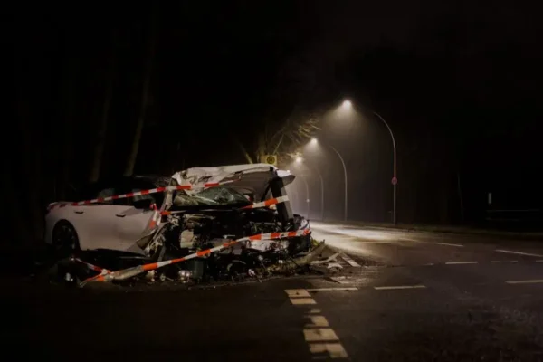 Tragiczny wypadek na DW 454. Nie żyje 26-letni kierowca Jaguara