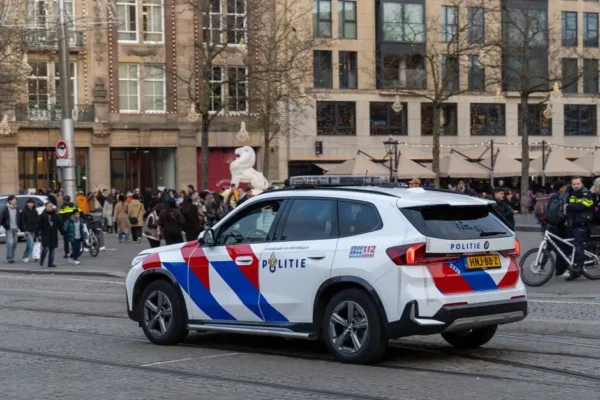 Nowe hybrydowe radiowozy dla opolskiej policji