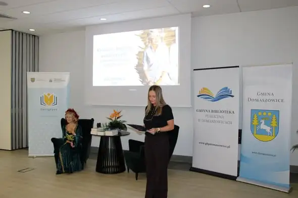 Ewa Kassala oczarowała publiczność w opolskiej bibliotece