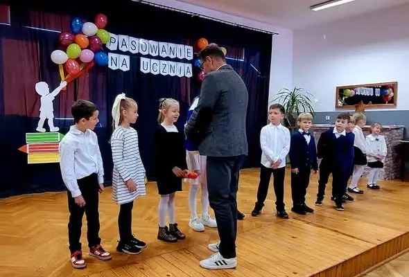 Pasowanie na ucznia w Szkole Podstawowej nr 1 w Namysłowie