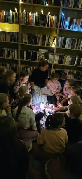 Noc Bibliotek w Wilkowie: magia, zapachy i gofry