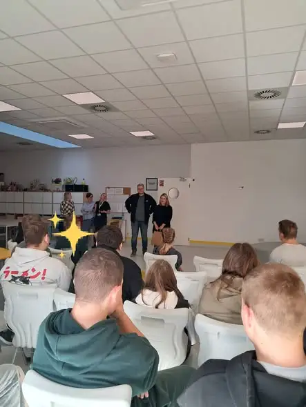Uczniowie ZSS Namysłów spotkali się z pracownikami VELUX w Tygodniu Kariery